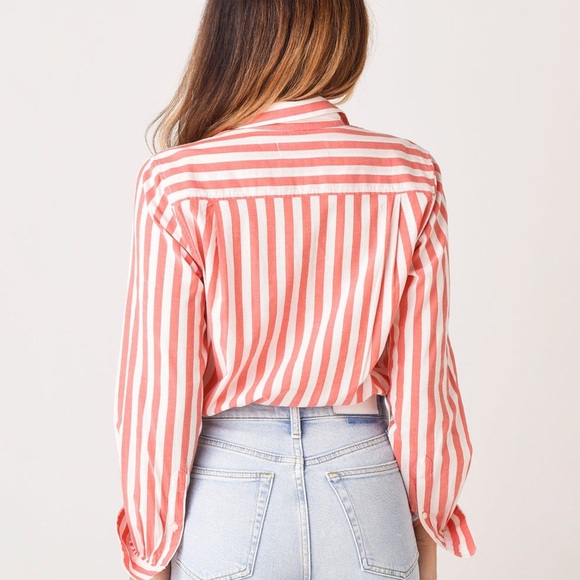 TROVATA
Grace Classic Shirt (T1) - Picture 2 of 8